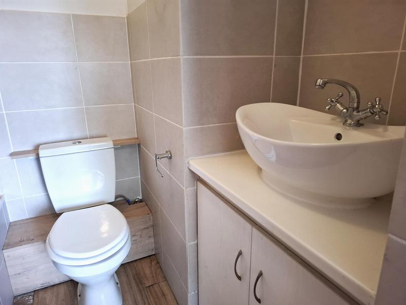 3 Bedroom Property for Sale in Kenridge Western Cape